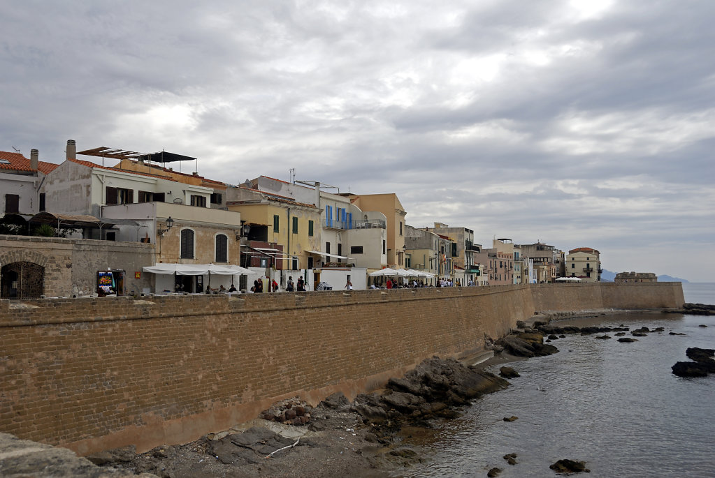 italien - sardinien - alghero - uferpromenade