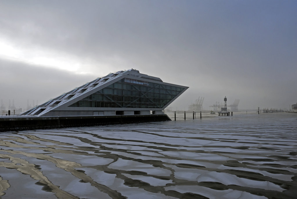 hamburg hafen  (146) - dockland