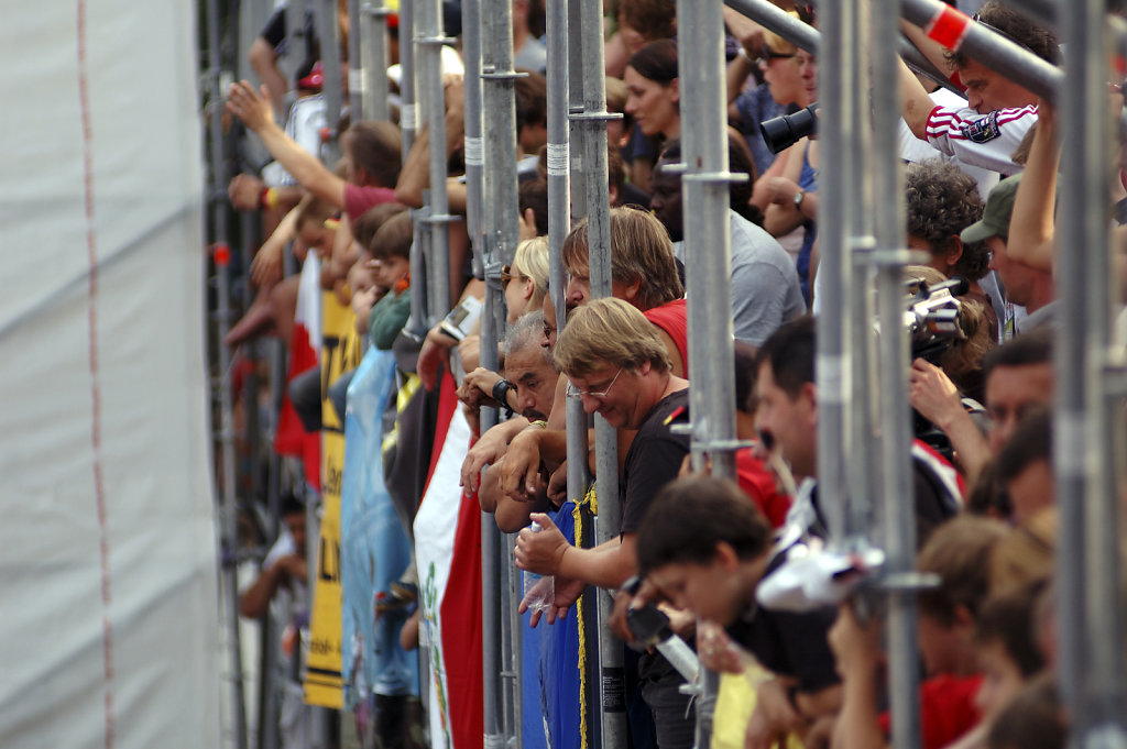 Fußball WM 2006 Begleitprogramm - blick ins publikum