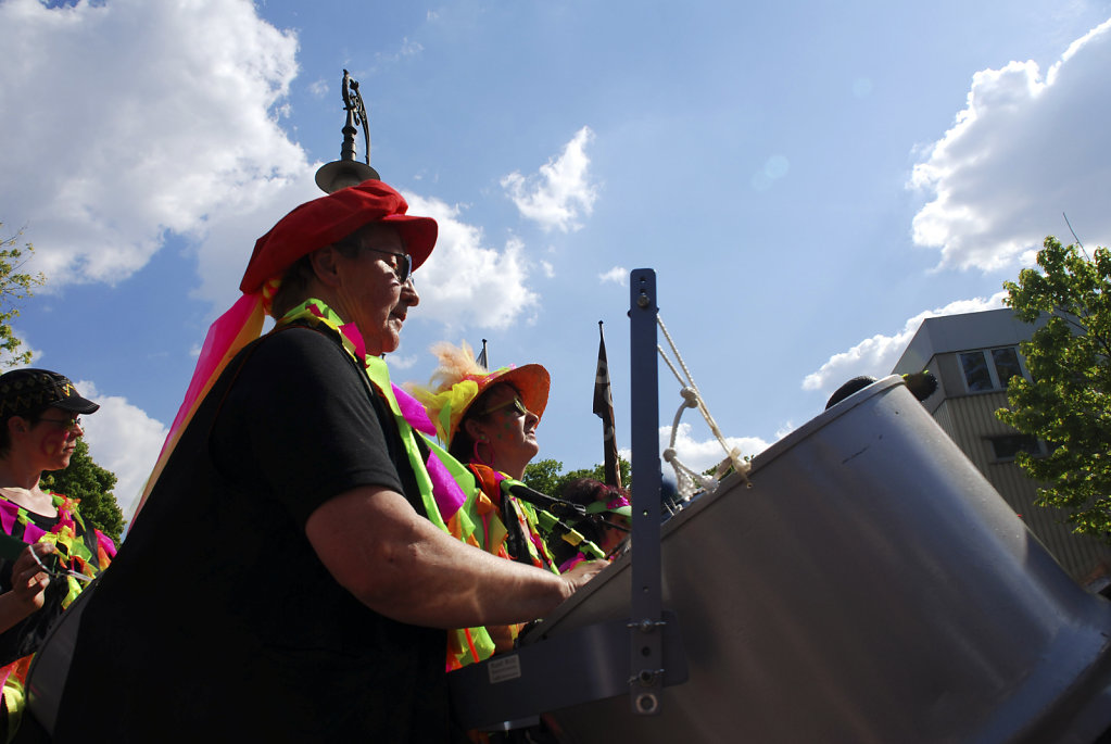 karneval der kulturen - berlin - kreuzberg - bild nr. 