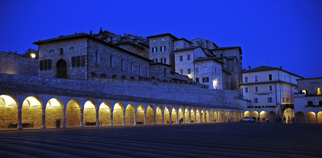 assisi nachts teil zwei