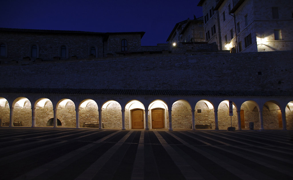 assisi nachts teil drei