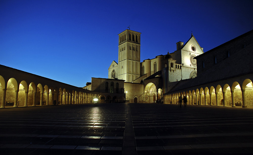 assisi nachts teil vier