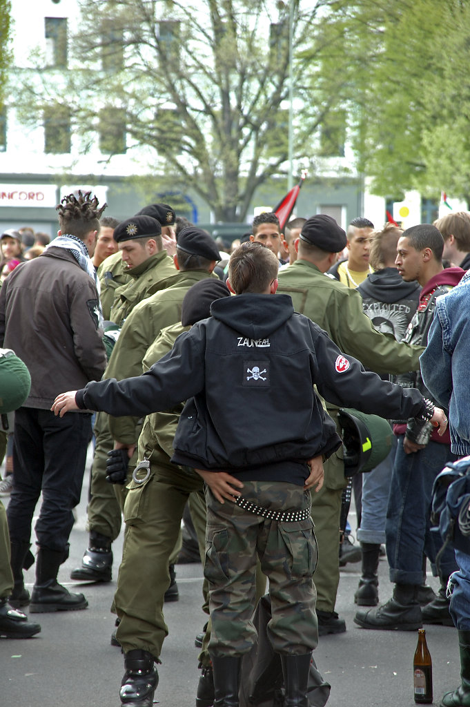 24 stunden 1.mai 2006 – holdup