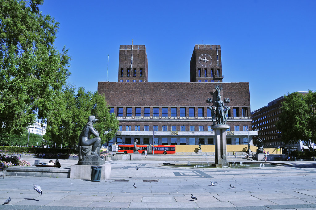 norwegen (142)  - oslo - rathaus