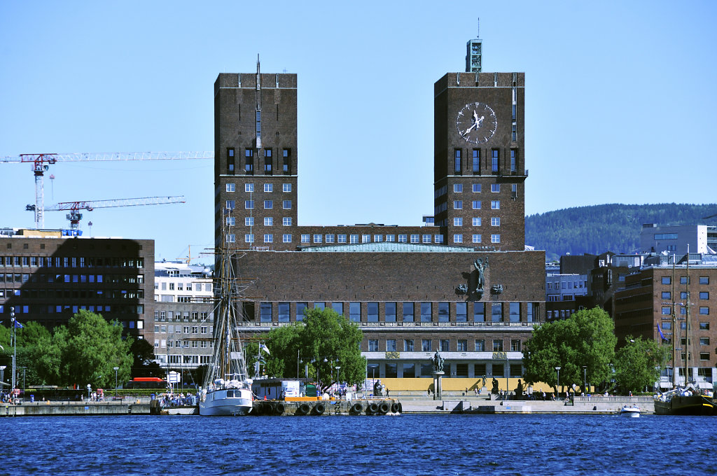 norwegen (142)  - oslofjord - rathaus