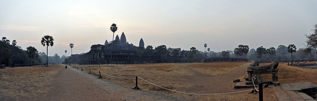 kambodscha - tempel von angkor - angkor wat (05) - teilpanorama