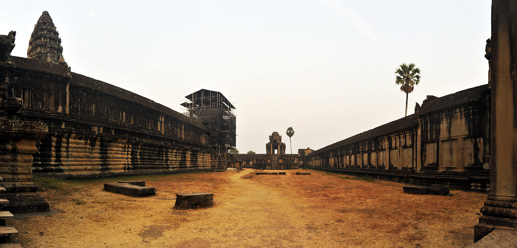 kambodscha - tempel von angkor - angkor wat (14) - teilpanorama 