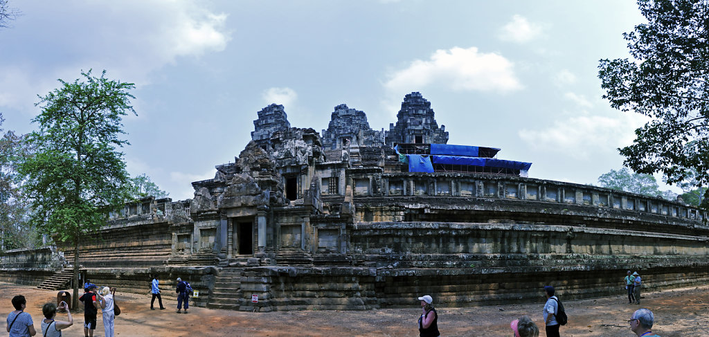 kambodscha - tempel von anghor - ta keo (04) - teilpanorama teil