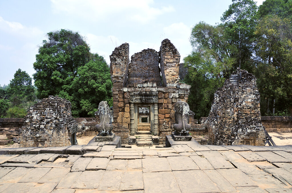 kambodscha - tempel von anghor - östlicher mebon (04)