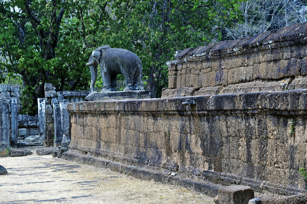 kambodscha - tempel von anghor - östlicher mebon (10)
