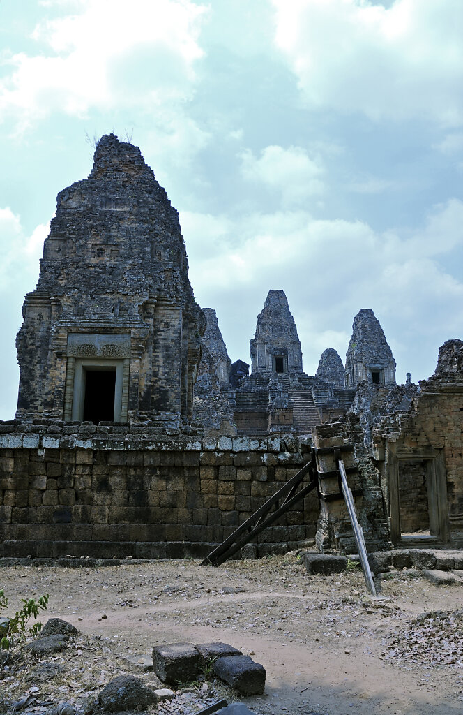 kambodscha - tempel von anghor - östlicher mebon (28)