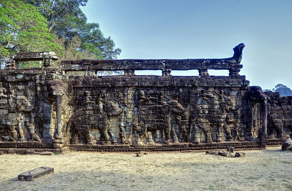 kambodscha - tempel von anghor - angkor thom - terrasse der elef