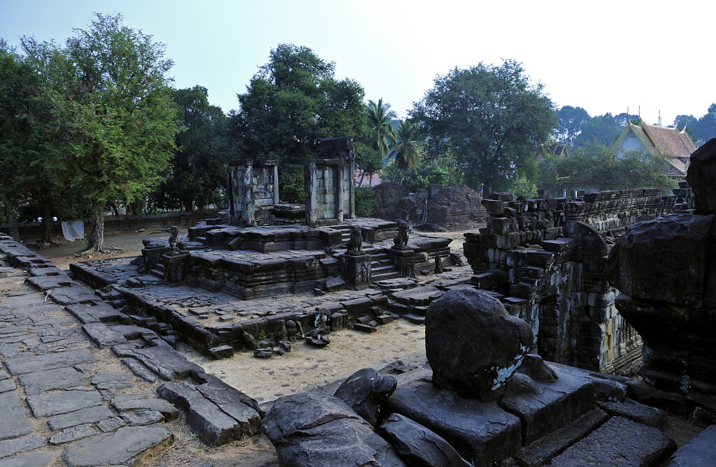 kambodscha - tempel von anghor -  bakong (20)