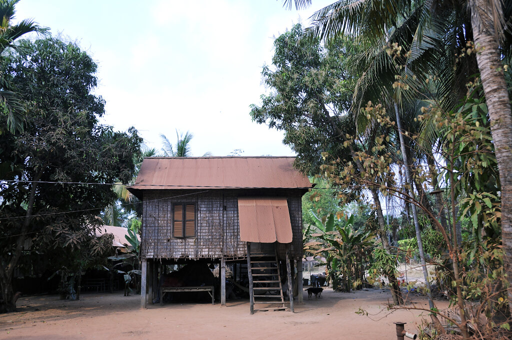 kambodscha - tempel von anghor -  unterwegs (23)