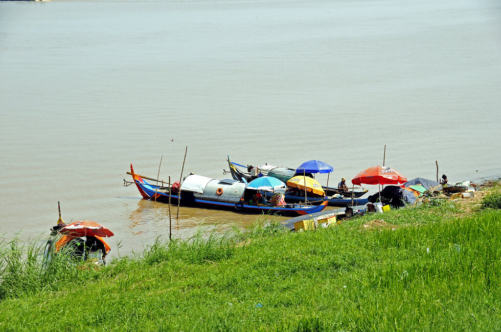 phnom penh -  am fluss (01)