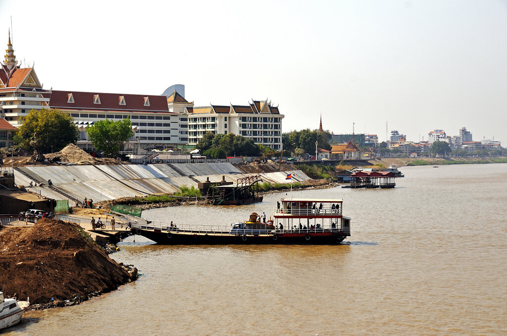 phnom penh -  am fluss (31)