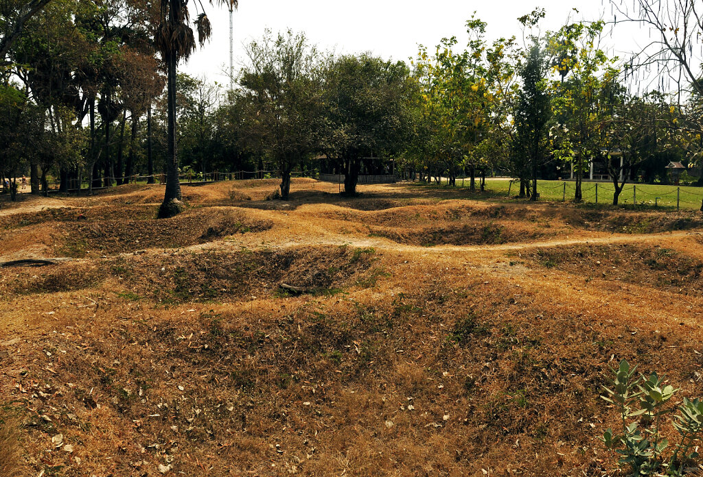 phnom penh -   killing fields choeung ek (08)